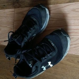 Boys Under Armour shoes